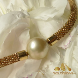 15,9 mm GOLD Pearl Clasp with a mesh chain (sold separatly)
