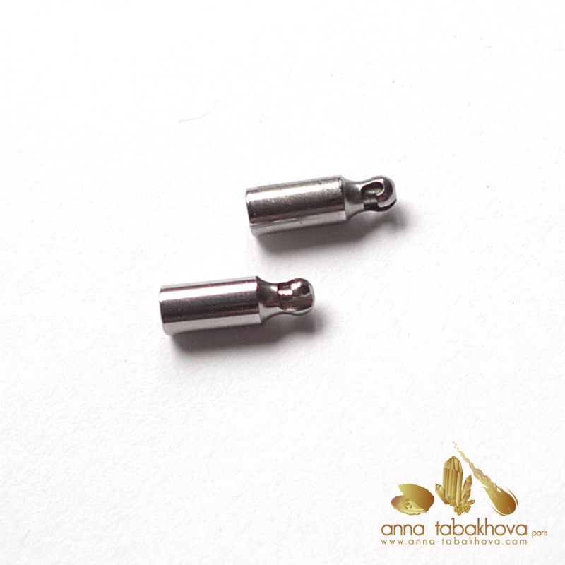 Pair of tubekeys to adapt a cord or chain