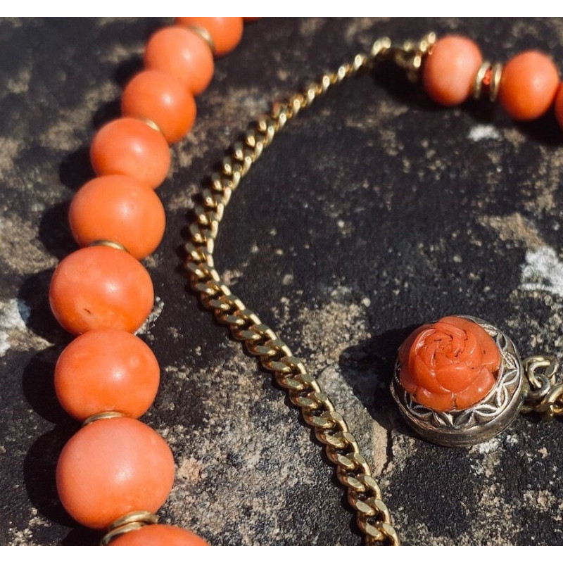 Corail  fermoir fleur collier momo