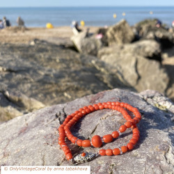 Large size antique faceted coral bead necklace, vintage faceted rock cristal accents, art-deco clasp